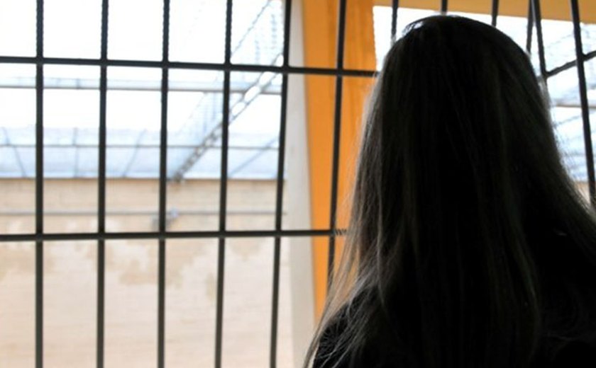Política de atenção a mulheres encarceradas é implantada em Alagoas