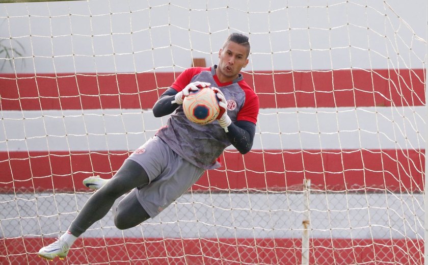 ASA anuncia goleiro Bruno Pianissola, ex-CRB e campeão da Série D com América-RN