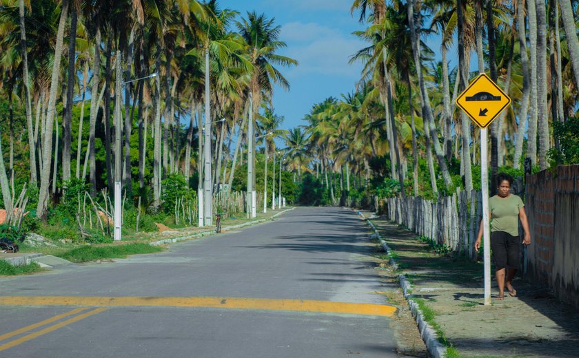 Governador Paulo Dantas inaugura obra do Pró-Estrada em Piaçabuçu