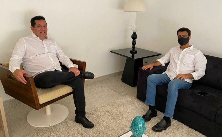 Vamos trabalhar juntos pelo desenvolvimento de Maceió, diz Severino Pessoa durante encontro com JHC