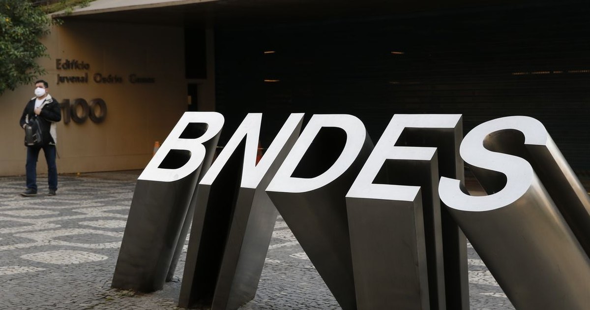 BNDES libera R 500 milhões para fabricação de carro voador