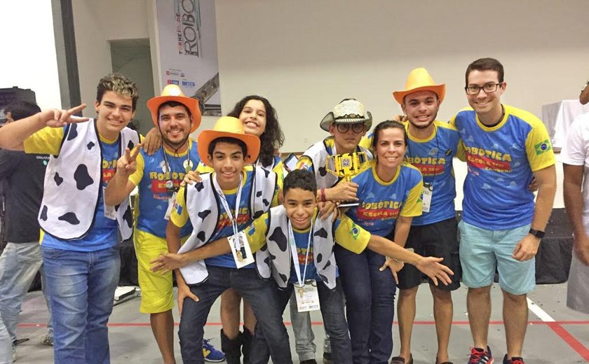 Escolas Sesi/Senai de Alagoas ganham 1º e 2º lugar em torneio de robótica