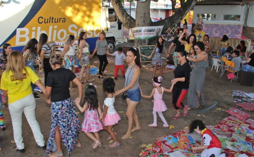 Fliarinha leva literatura infantil aos bairros Canaã e Novo Horizonte