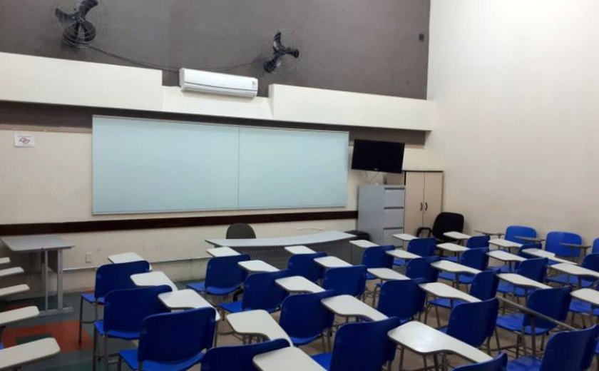 Conselhos e entidades de controle dizem não ao fim do piso da educação e saúde
