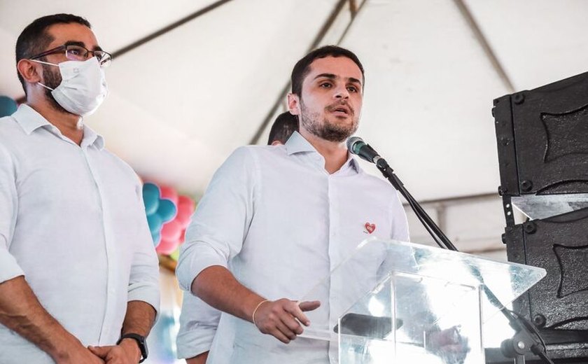 “Entregamos seis novos hospitais e fizemos a maior revolução da saúde pública de AL”, destacou Alexandre Ayres na inauguração do Hospital da Criança