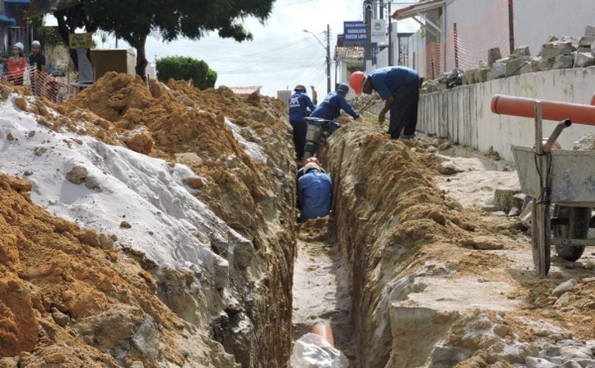 Investimento em obras vai dobrar cobertura de rede de esgoto em Maceió