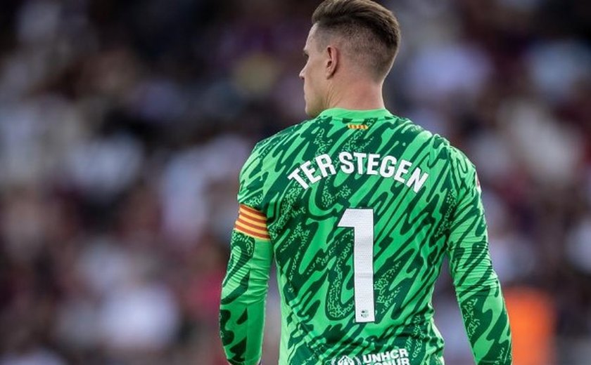 Ter Stegen anuncia nova cirurgia nas costas e ausência no Barcelona por 3 meses: 'Dia difícil'