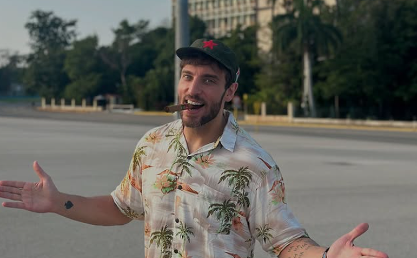 Léo Lins ironiza Preta Gil e seu câncer durante show após condenação; veja o que ele disse