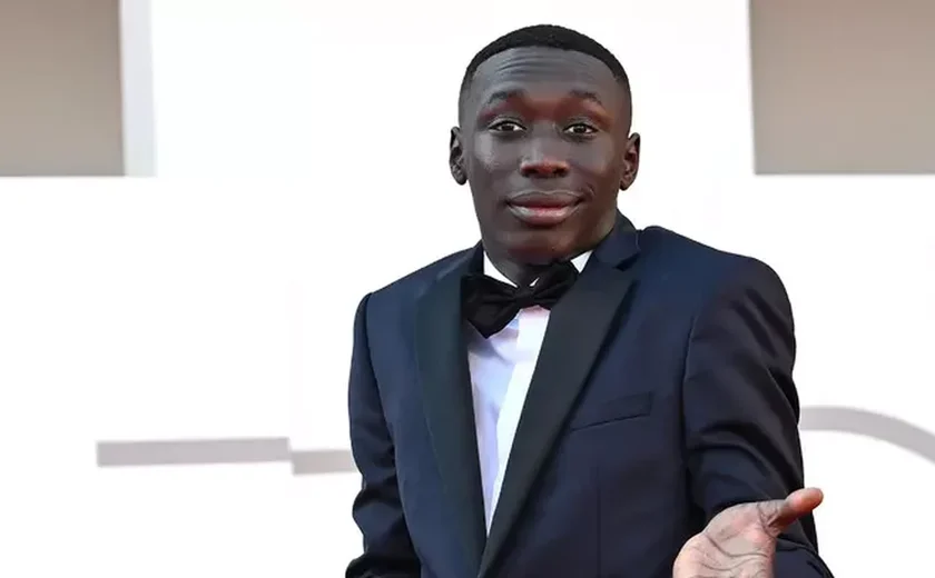 Khaby Lame, estrela do TikTok que foi detido pela imigração dos EUA, está no Brasil
