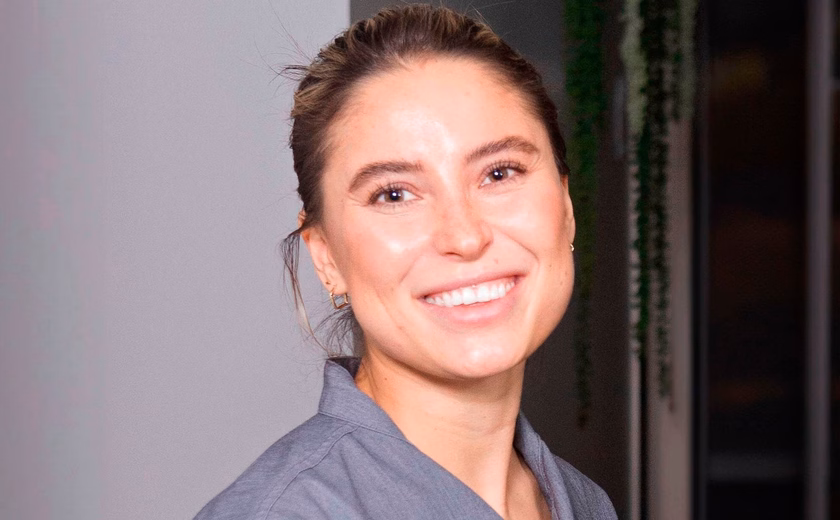 Bailarina russo-americana é julgada por traição após doar US$ 50 à Ucrânia; entenda