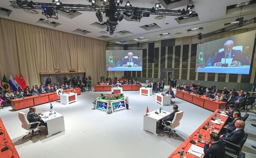 Em discurso no BRICS, Lula defende solução para guerra na Ucrânia e cobra modernização de instituições multilaterais
