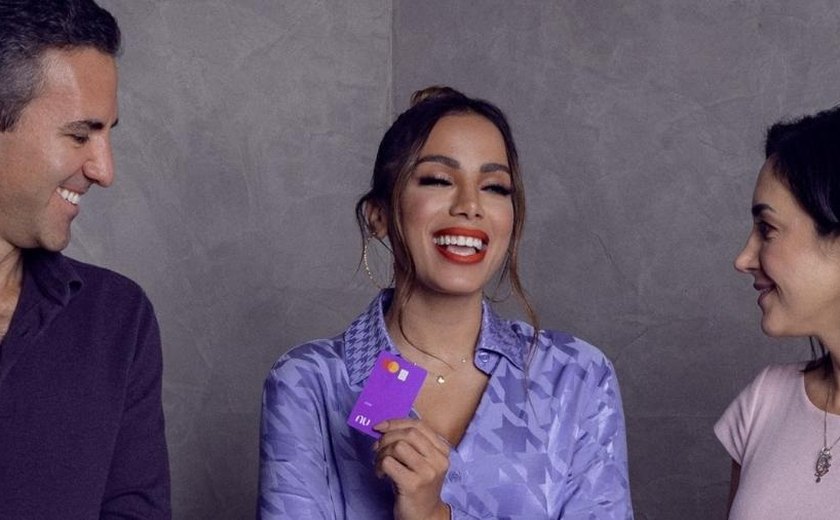Anitta deixa conselho do Nubank e se torna embaixadora global do banco