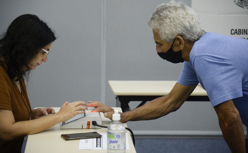 Prioridade em filas a seções adaptadas levam acessibilidade à votação