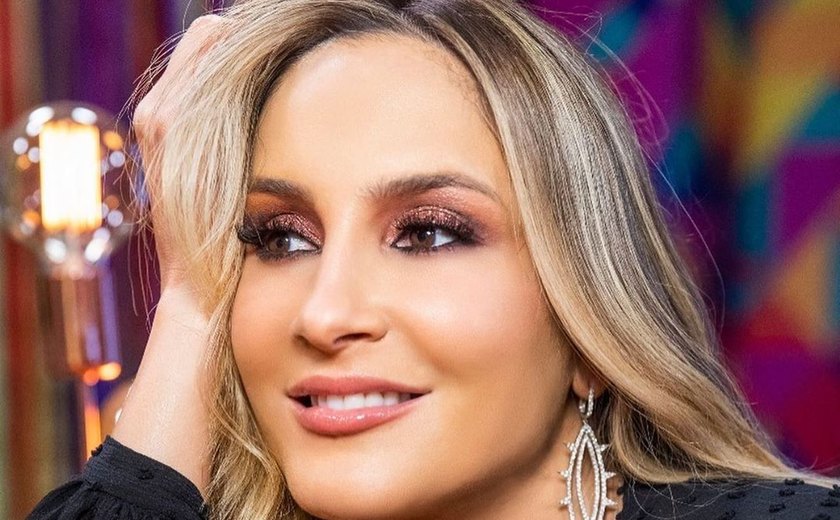 Claudia Leitte assina prefácio de livro com histórias sobre violência doméstica