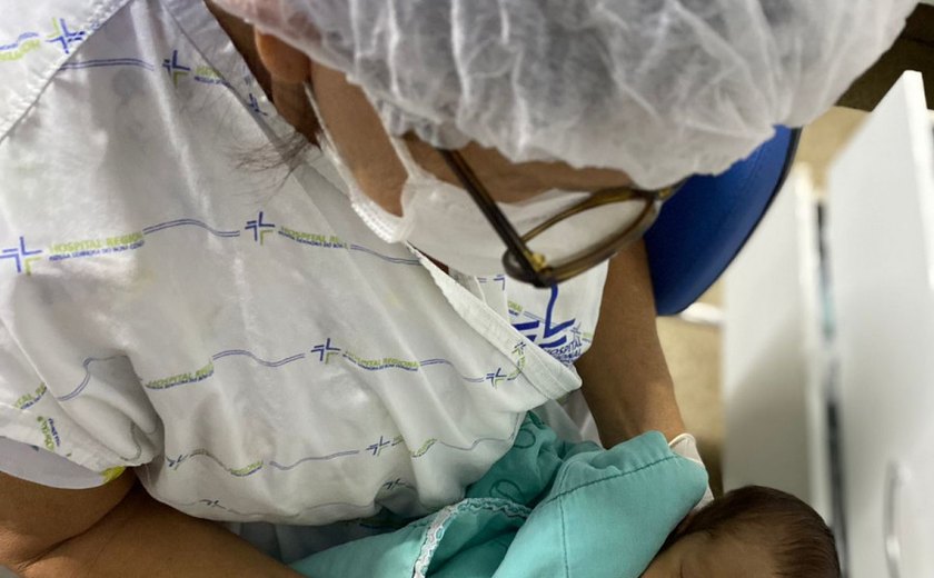 Dona Andrade, a aposentada que virou avó de todos os nenês do Hospital Regional