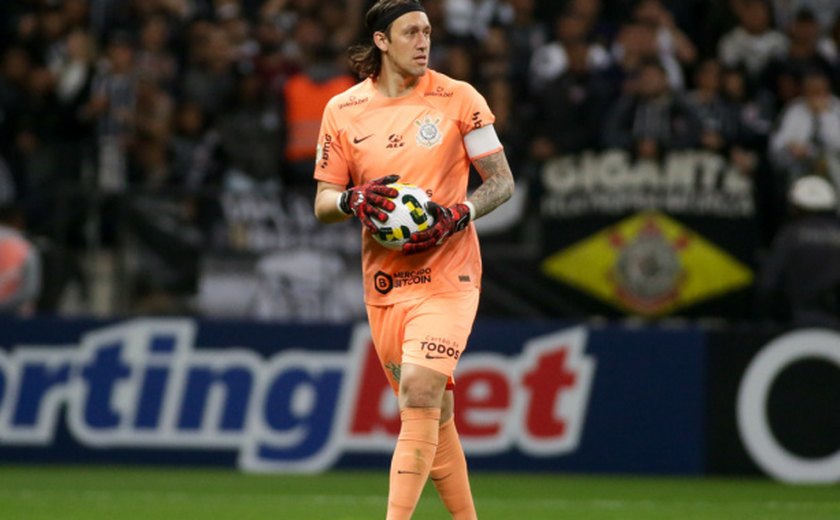 Exames não detectam lesão e Cássio deve ser titular do Corinthians em visita ao Inter