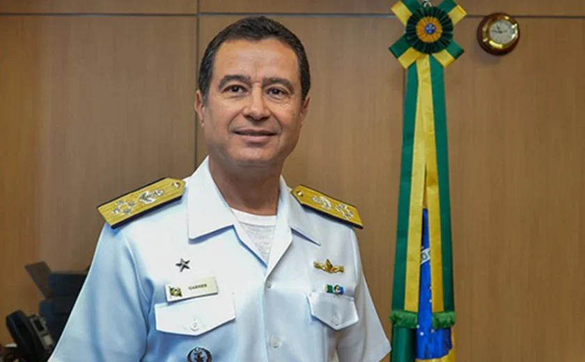 Almirante nega ter colocado tropa à disposição de um plano golpista