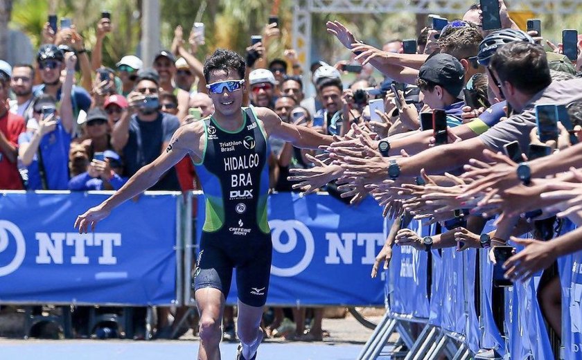 Triatlo masculino é ouro por um segundo no Pan, e nado artístico volta ao pódio após 12 anos