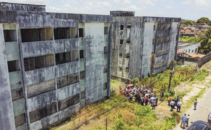 Recife: famílias são indenizadas em R$ 120 mil por prédios-caixão