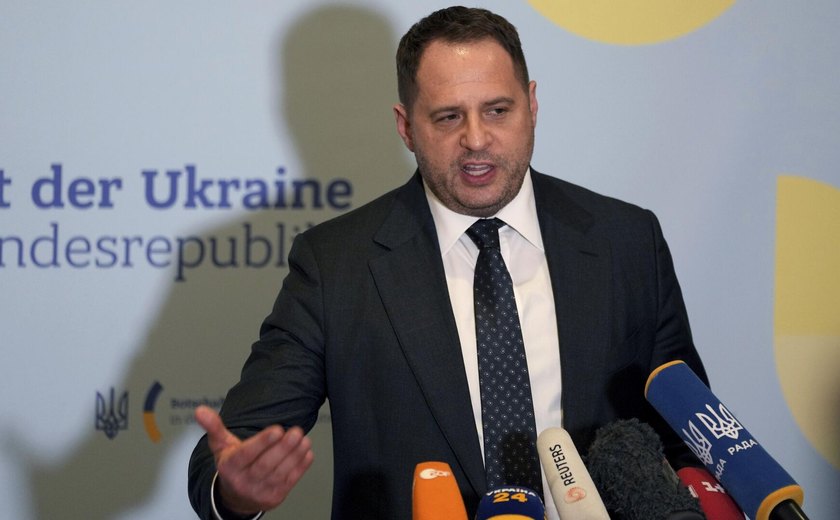 Visita de chefe de gabinete de Zelensky aos EUA foi 'desastre' e sem propósito claro, diz mídia