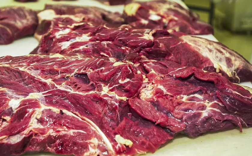 JBS faz primeiro embarque de carne bovina ao Vietnã