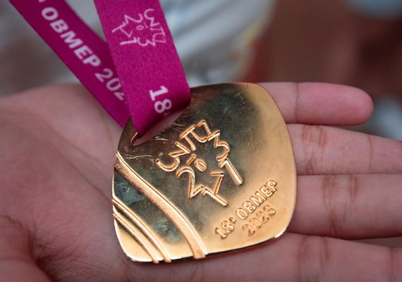 Setenta e oito estudantes da Rede Estadual recebem medalhas da Olimpíada Brasileira de Matemática das Escolas Públicas