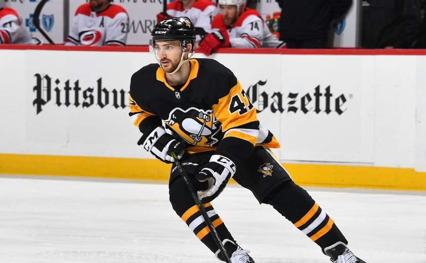 Ex-jogador da NHL sugere que chute de atleta que matou jogador de hóquei foi intencional