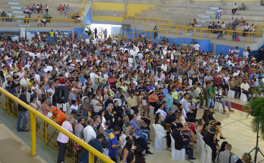 Prefeitura de Palmeira e TJ fazem entrega de maior número de registro de imóveis, em Alagoas
