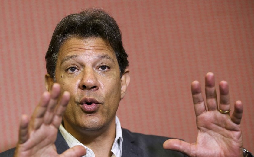 Discurso de Haddad não convence: Bolsa cai 2,8% e dólar vai a R$ 5,41