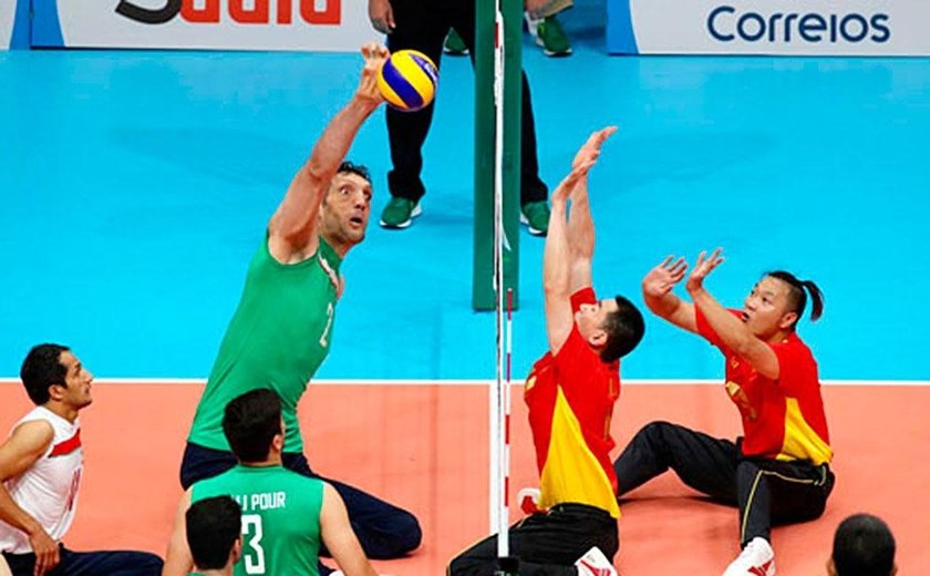 'Super-homem' iraniano: saiba quem é o gigante de quase 2,5m que busca terceiro ouro no vôlei sentado da Paraolimpíada