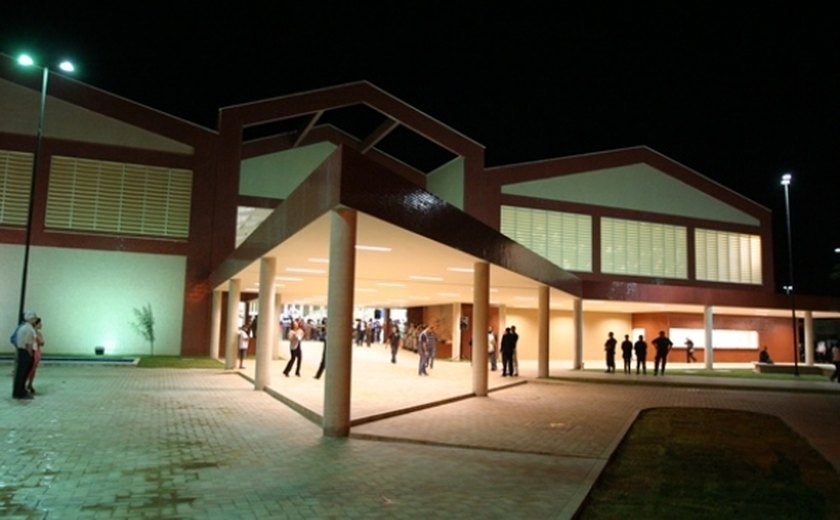 Governo do Estado abre licitação para ampliar Centro de Convenções de Maceió