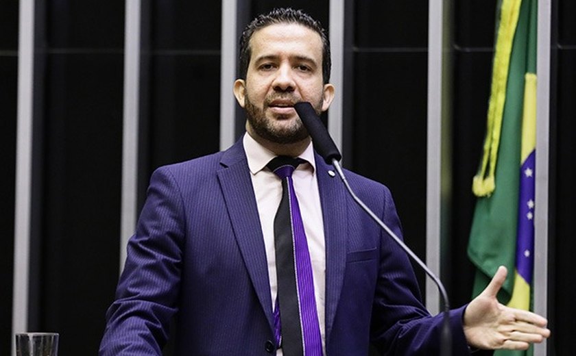 Conselho de Ética da Câmara analisa pedido de cassação de Janones por suposta rachadinha