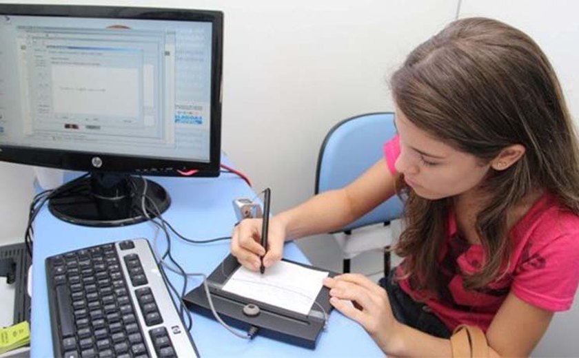 Emissão de carteira de trabalho pelo Sine Alagoas aumenta 54,71% este ano