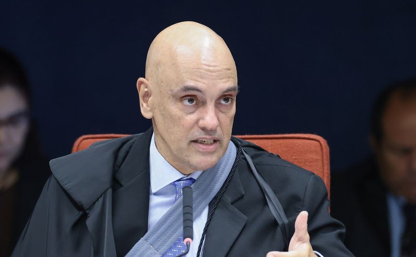 Moraes decide não prender Bolsonaro por descumprimento de cautelar