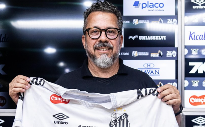 Cléber Xavier diz que até quinta-feira deve ter definição melhor sobre retorno de Neymar