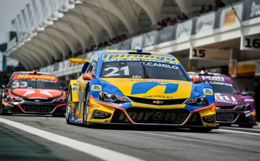 Salas surpreende e crava a pole na última corrida da temporada de Stock Car; Casagrande é 2º