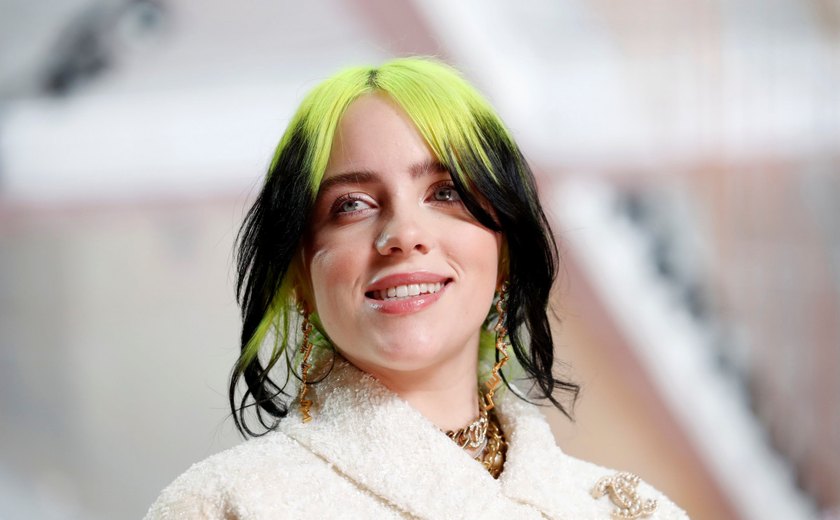 Billie Eilish critica obsessão para ser mais feminina: ‘Menos respeito comigo’