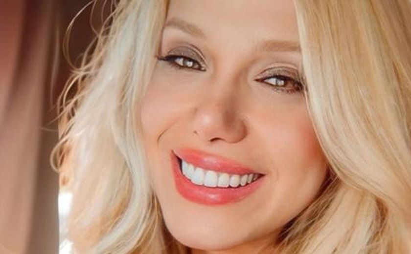 Cantora intersexo relata preconceito de ex-namorado: 'Fetiche! Eu era algo diferente a ser provado por curiosidade'