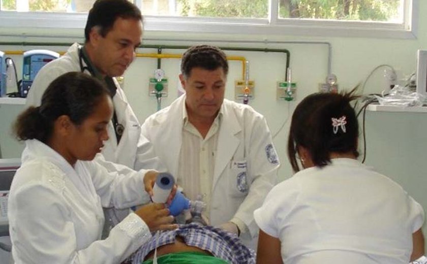 Governo de Alagoas negocia R$ 1 bilhão com Ministério de Minas e Energia