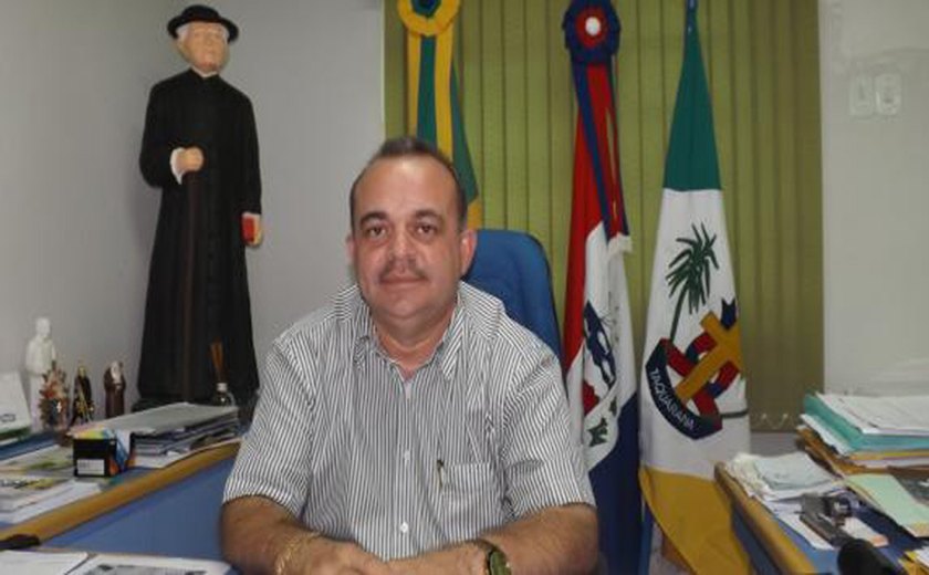 Juiz eleitoral cassa mandato do prefeito e vice de Taquarana, AL