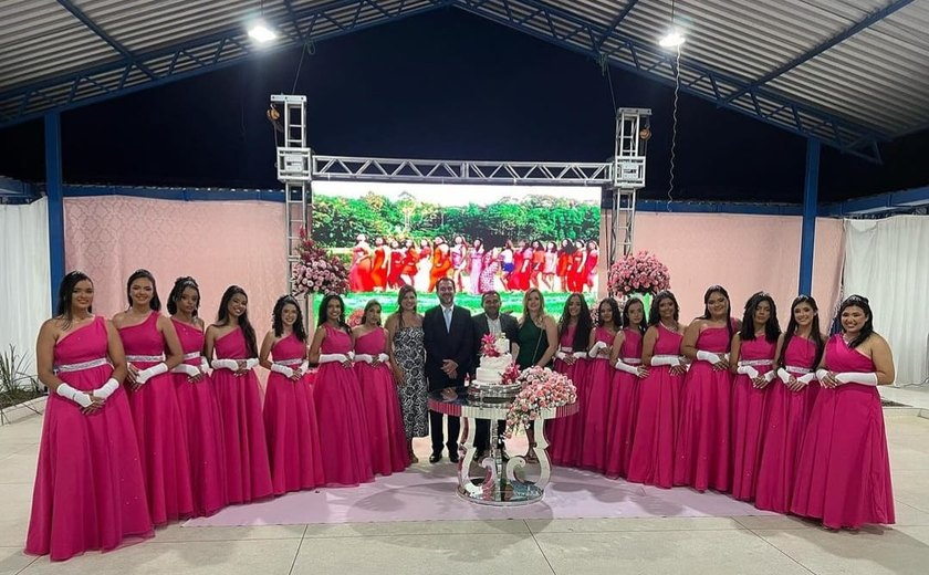 Prefeita Marcela Gomes realiza pelo segundo ano consecutivo o projeto “Um sonho de menina” em Novo Lino