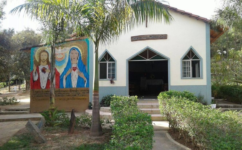 Usuário de drogas é detido por danificar expositor de loja, em Palmeira dos Índios