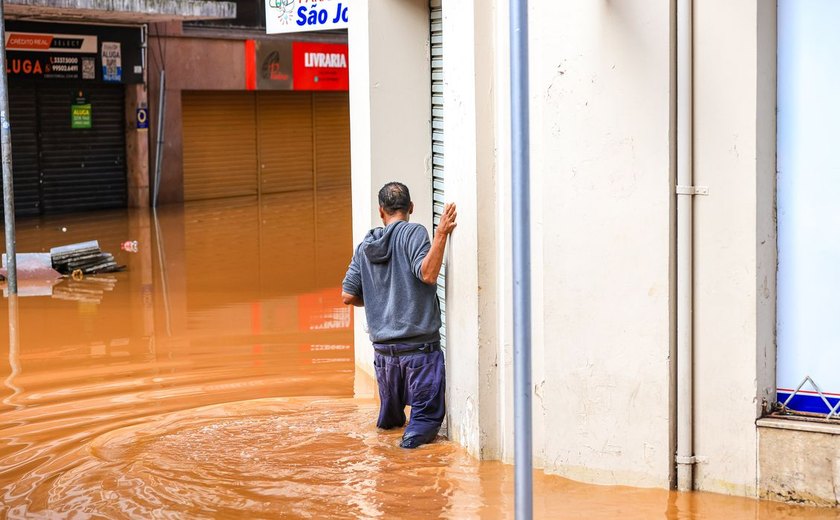Mortes por leptospirose chegam a 13 no Rio Grande do Sul