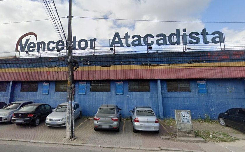 Teto de supermercado desaba em Diadema e deixa pelo menos 9 feridos