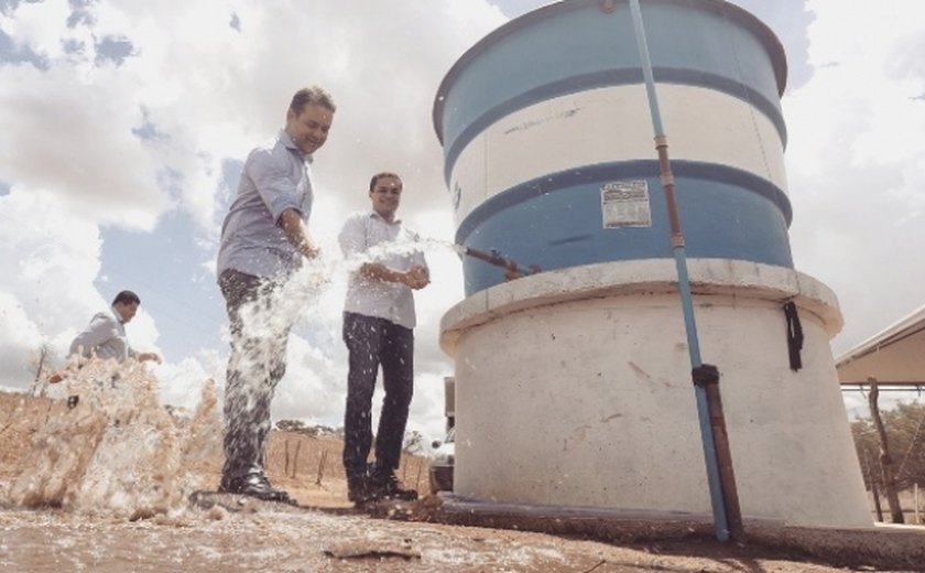 Semarh beneficia duas mil pessoas com água em Coité do Nóia