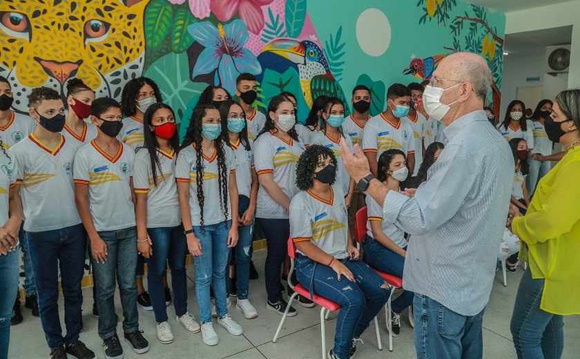 Dia da Educação é comemorado com avanços na Semed Penedo