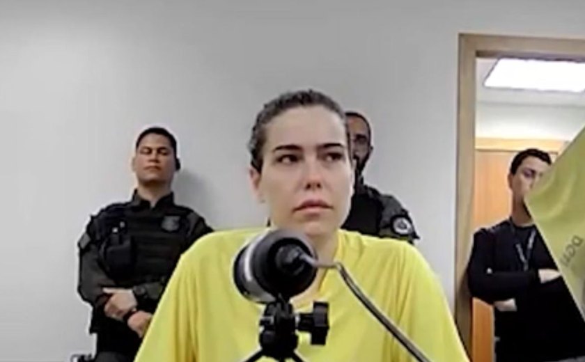 “Acabou a minha vida”, diz advogada presa por matar mãe e filho envenenados