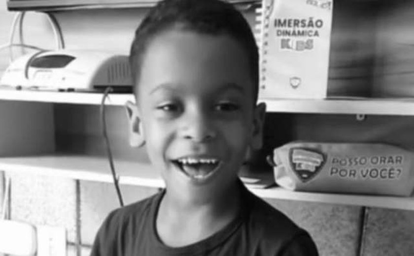 Menino de 7 anos morre após desabamento de muro em Delmiro Gouveia