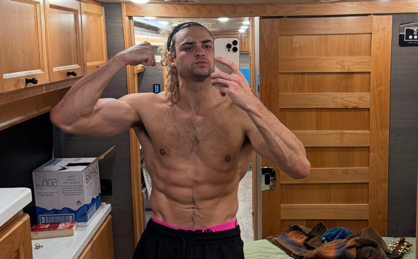 Noah Centineo choca fãs aos aparecer loiro e musculoso para viver Ken em 'Street Fighter'