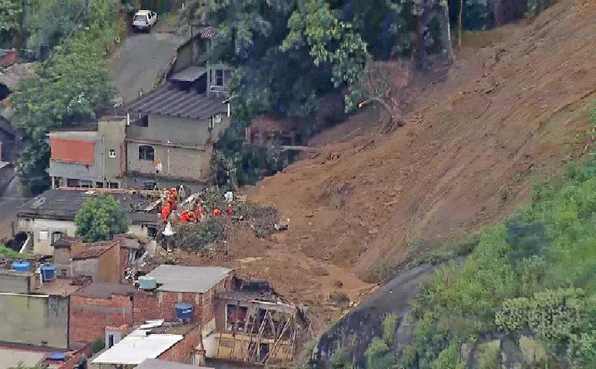 São Gonçalo, no Rio, tem pelo menos 1 morto e 3 desaparecidos por causa de chuvas